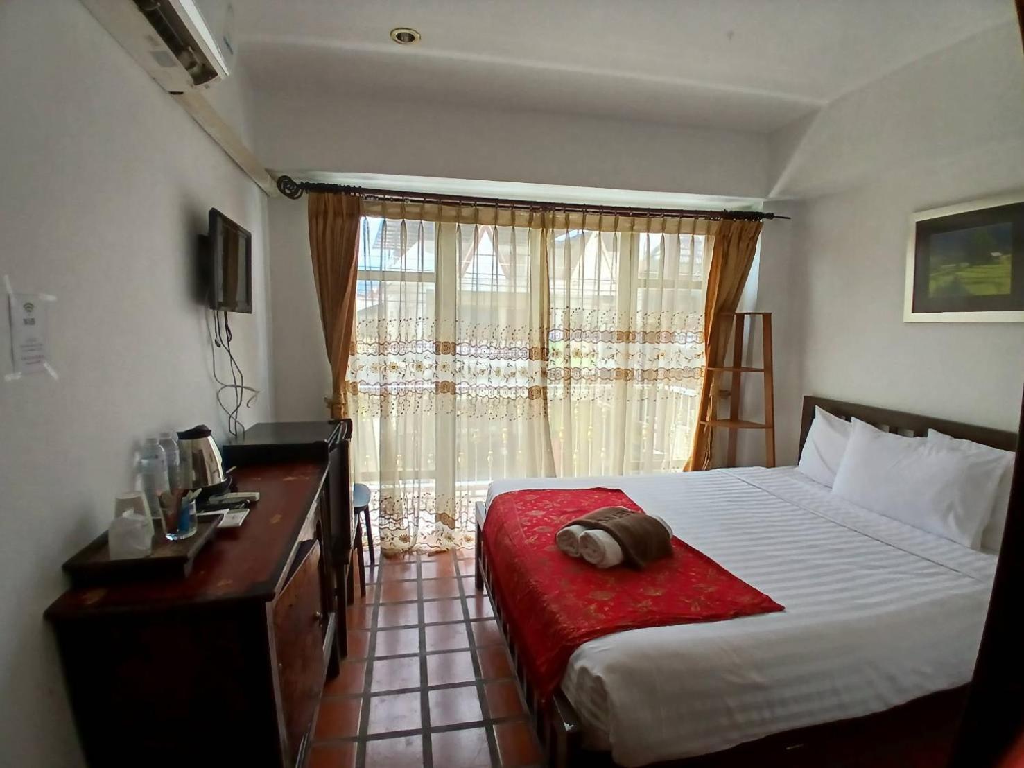 Hotel The Travellers Arms Chiang Mai Exterior foto